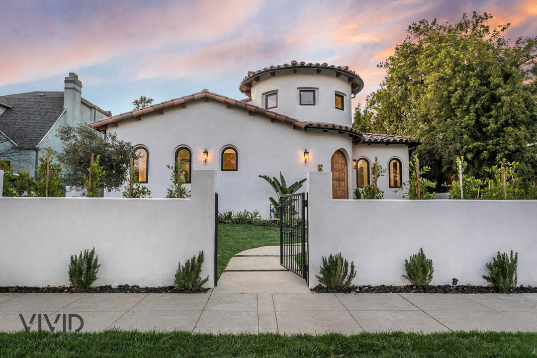 About Us Picture Vivid Homes Inc - About Us